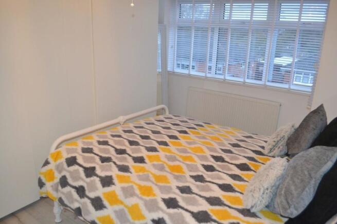 bed11 (Medium).JPG