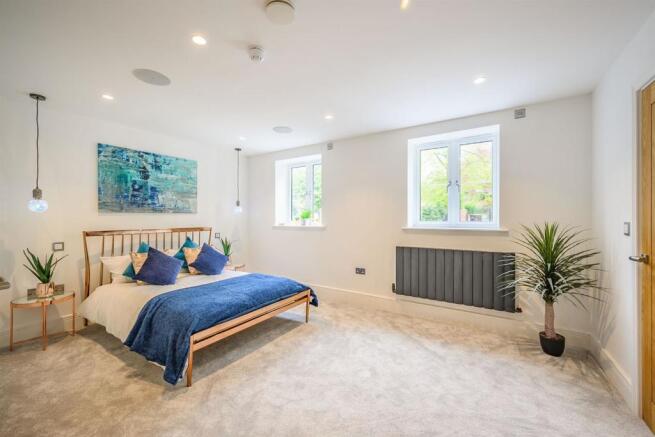 8502843-interior57.jpg