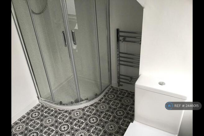 1 bed House Share to rent Image 10