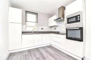 27, Barlandfauld Street, Glasgow G65 0BT