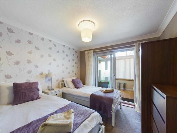 Bedroom 2/Sitting