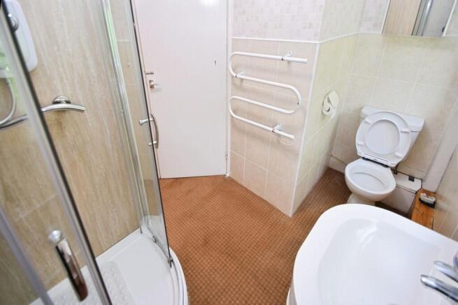 2 bed Apartment for sale Image 10