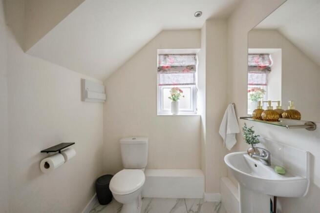 3 bed Semi-Detached for sale Image 11