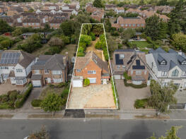 12, Abbey Avenue, St Albans AL3 4AZ