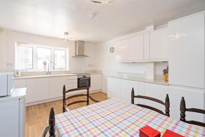 93 Beauchamp Road_17.jpg