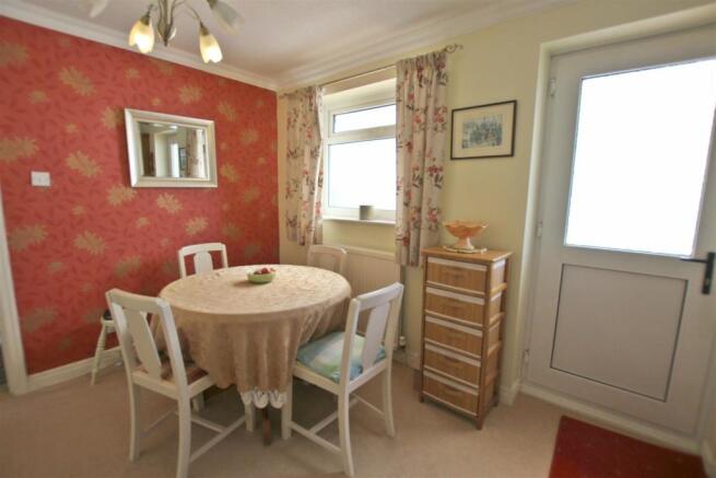 KITCHEN/ DINER