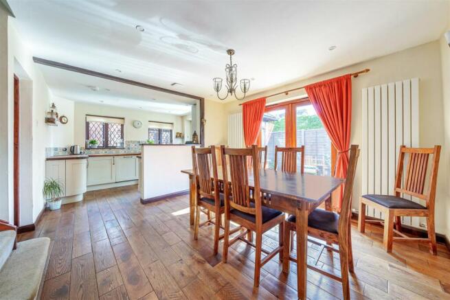 Kitchen/Dining