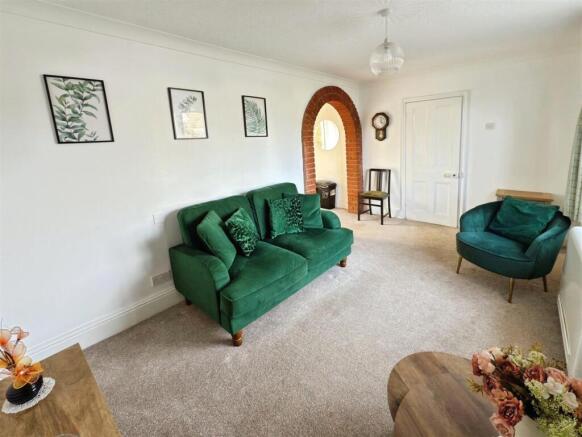 Somerleyton Rd  (3).jpg