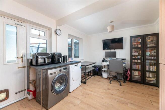 3 bed Semi-Detached for sale Image 7