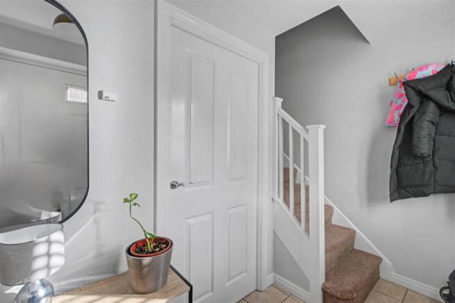 Hallway_2.jpeg