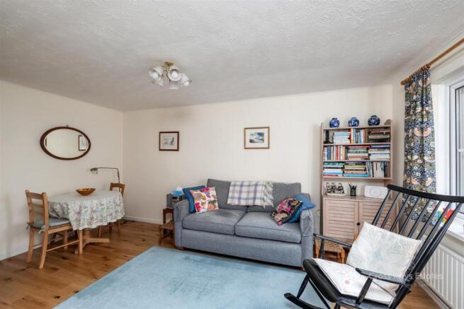 Sitting/Dining Room