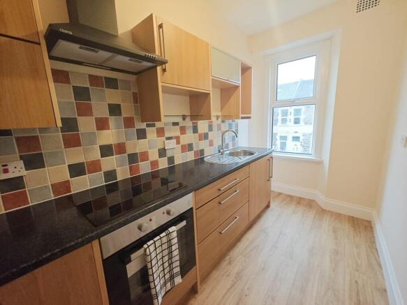 Kitchen 1 .jpeg