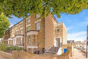 Flat Basement, 58, Loftus Road, London W12 7EL
