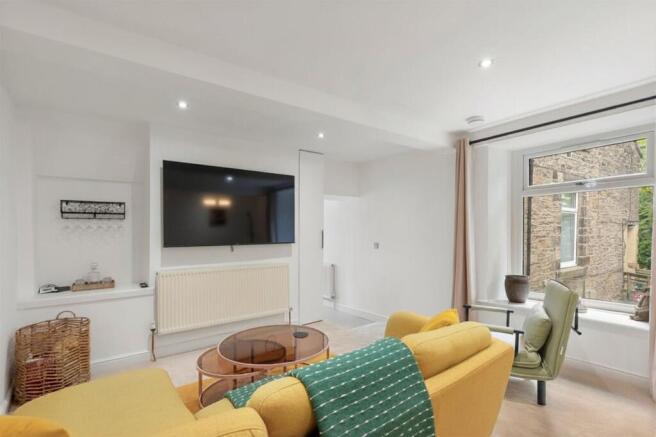 2 bed Terraced for sale Image 6