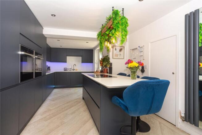 Beach Road, Bangor, Gwynedd, LL57 photo 4