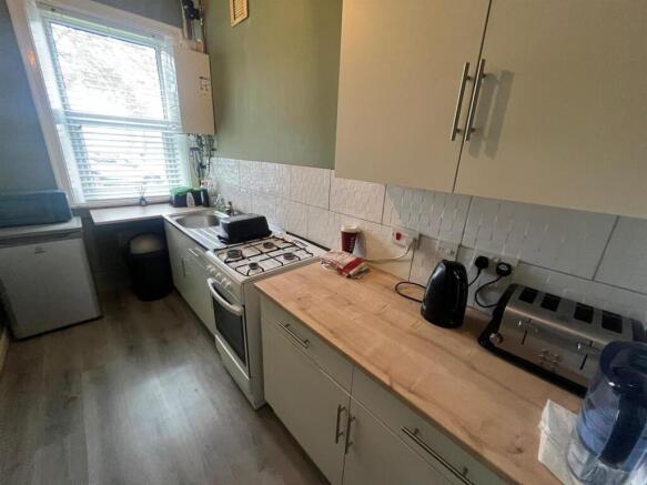 4 bed House for sale Image 7