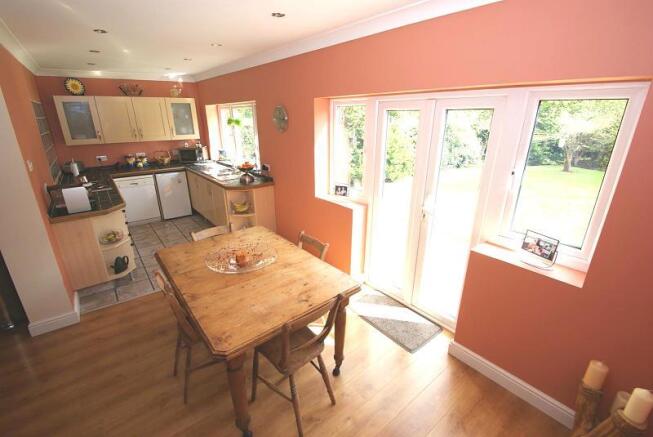 Kitchen/Breakfast Room