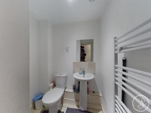 2 bed Duplex to rent Image 7
