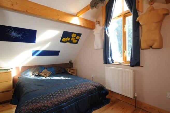 bed 1.jpg