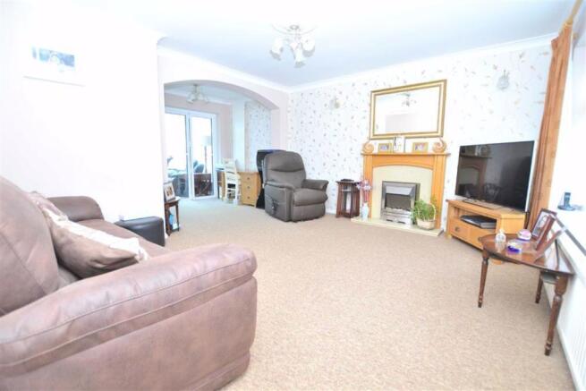 Lounge Area and Dining Area