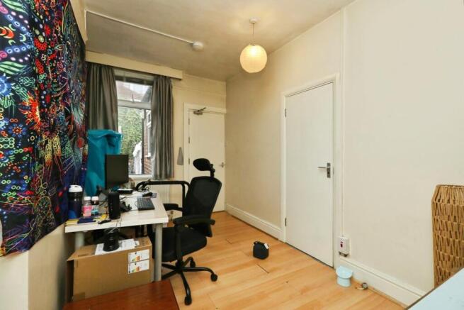 3 bed Terraced for sale Image 10