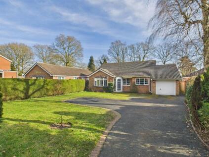 14 Woodland Drive, Woodhall Spa