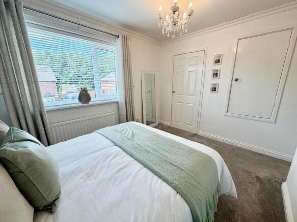 3 bed Semi-Detached for sale Image 12