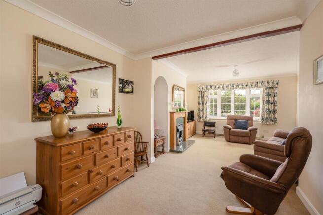 3 bed House for sale Image 8