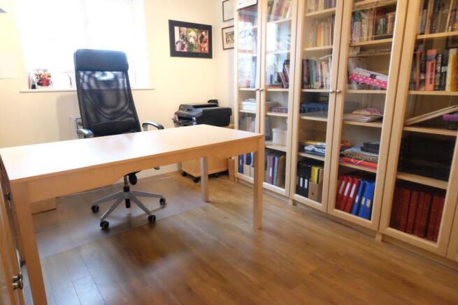 Photo 12