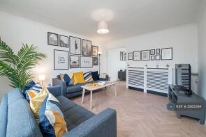 26, Harkness Way, Hitchin SG4 0QL
