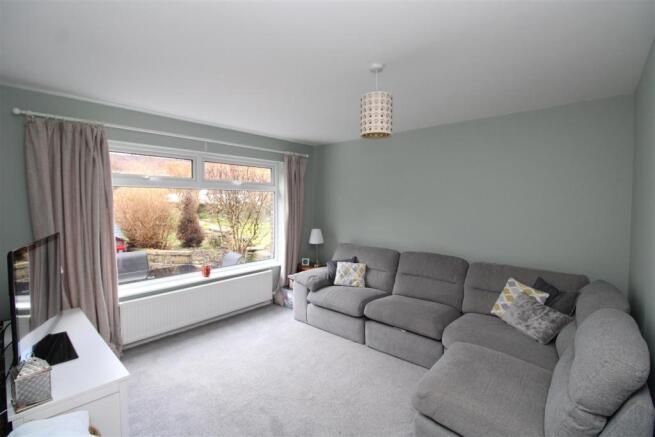Living Room 1.JPG