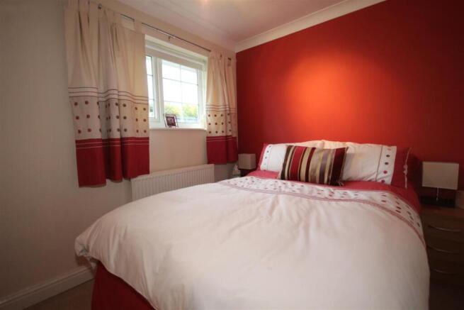 3 bed Detached Bungalow for sale Image 12