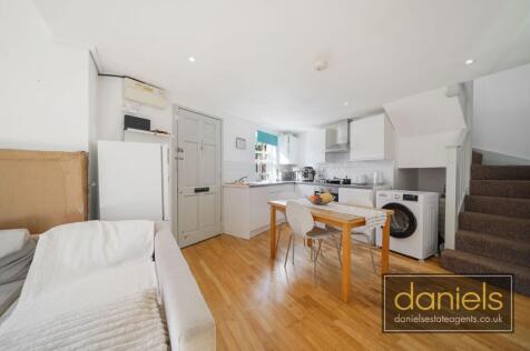 Leghorn Road, Kensal Green, London, NW10