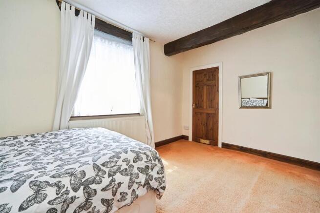 3 bed Terraced for sale Image 10