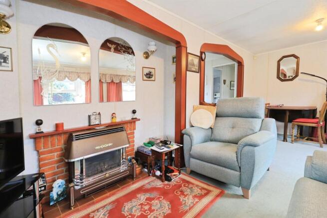 Austcliffe Road, Cookley, Kidderminster photo 4