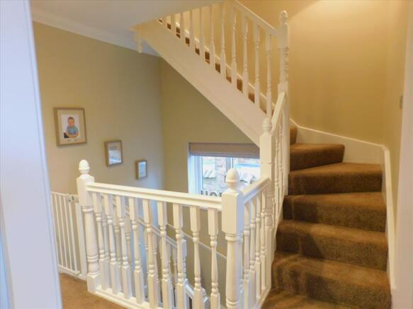 STAIRS TO SECOND FLOOR LANDING