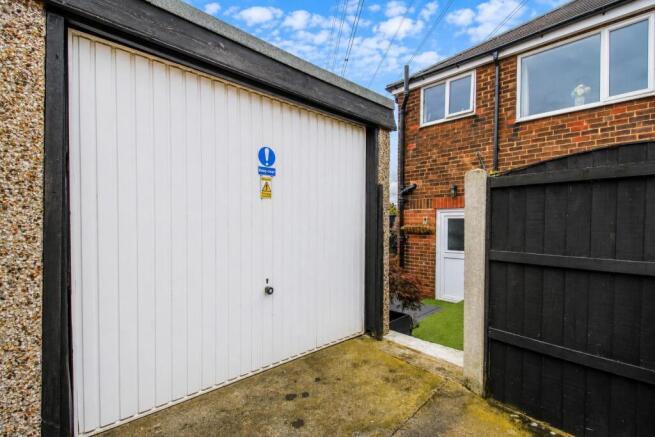 3 bed Town House for sale Image 12