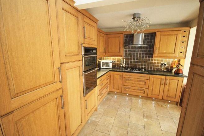 Kitchen photo 4