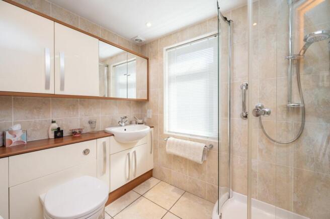 Ensuite to master