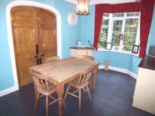 BREAKFAST ROOM