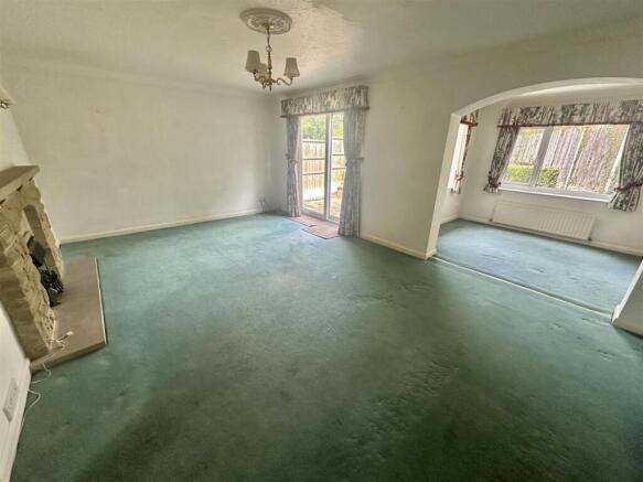 3 bed Detached for sale Image 6