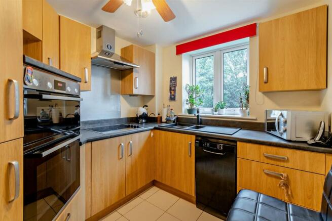 1 bed Apartment for sale Image 6