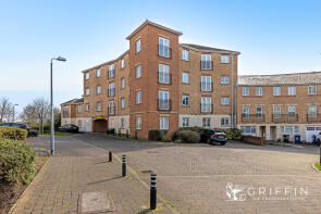 12, Ulverston, Purfleet-on-thames RM19 1SW