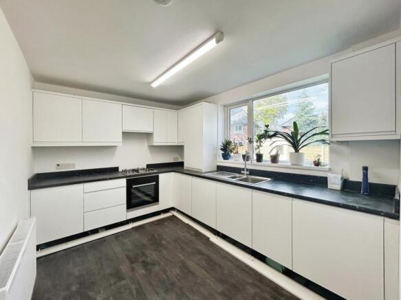 Dunstall Road, Manchester, Greater Manchester, M22 photo 4