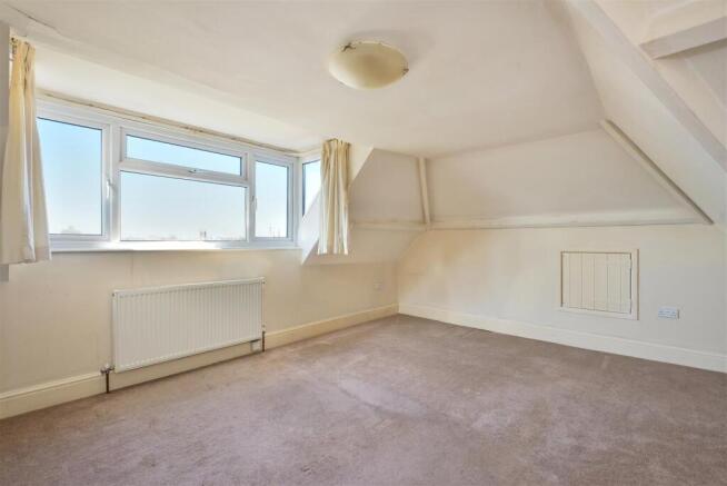 Flat 1 64 Bodenham Road (26).jpg