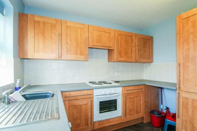 2 bed Terraced Bungalow for sale Image 2