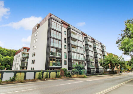 Grand View, Hampshire, GU14