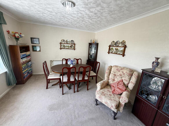 3 bed Detached Bungalow for sale Image 7