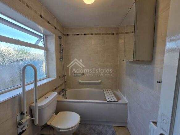 4 bed Terraced for sale Image 8