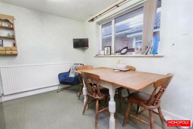 Dining Area.jpg